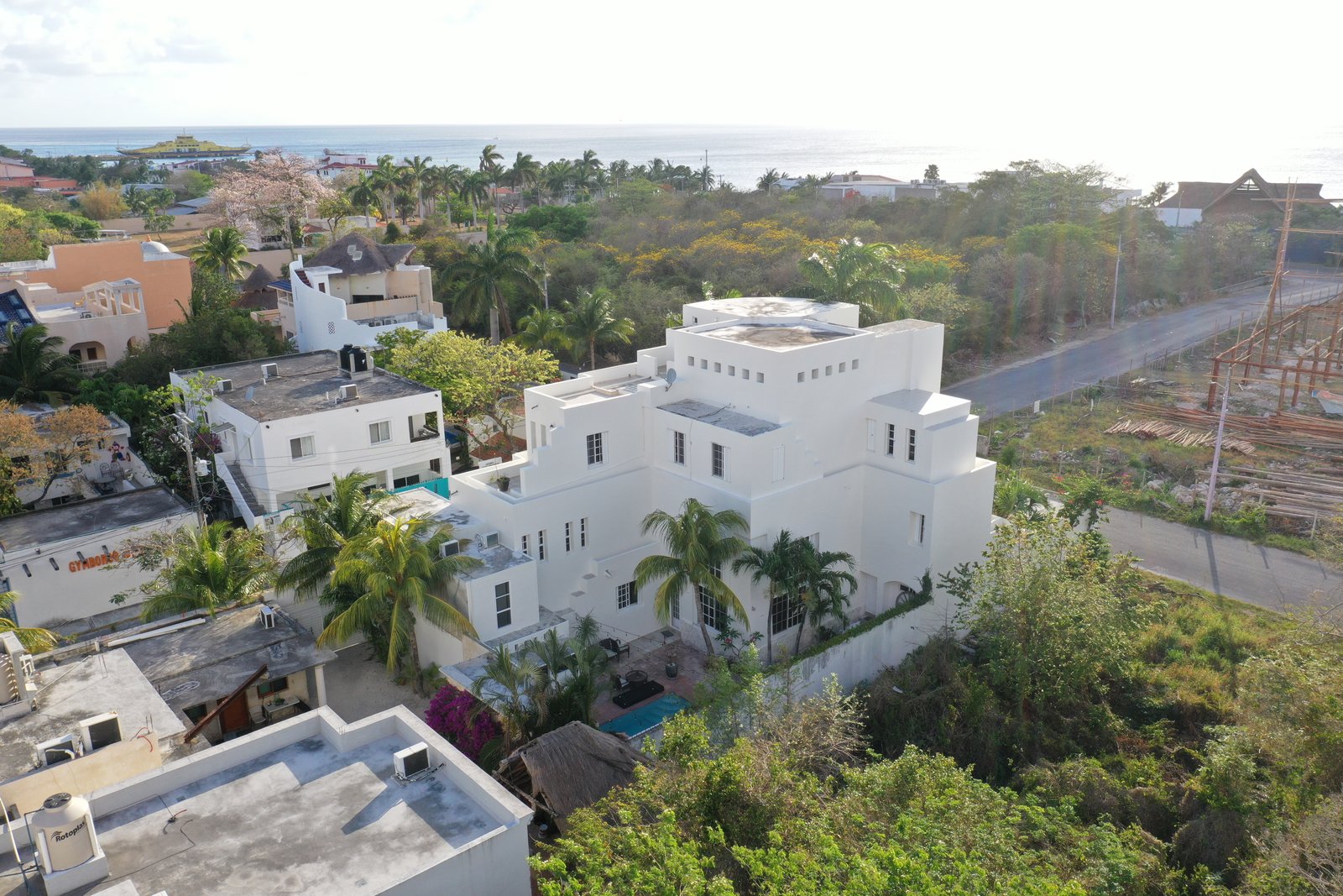 Beachfront view of Casa 51 luxury villas in Paradise Island